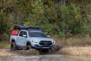 Overlander Tire - Rough Country - 33x12.50R17, Steel-belted Radial Tubeless